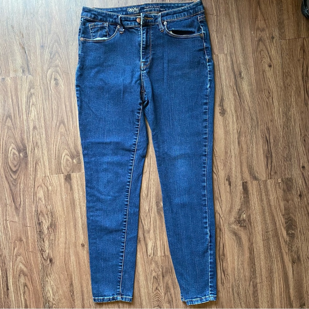 Women’s Dark Blue Skinny Jeans